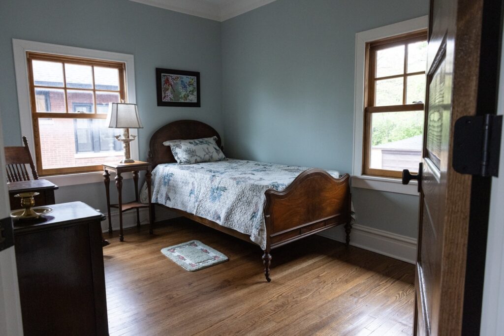 Harris Home Guest Room 20260503_US_141 Large